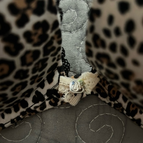 Victoria’s Secret Bra Body By Victoria Push Up Pigeonnant size 34C - Picture 4 of 8